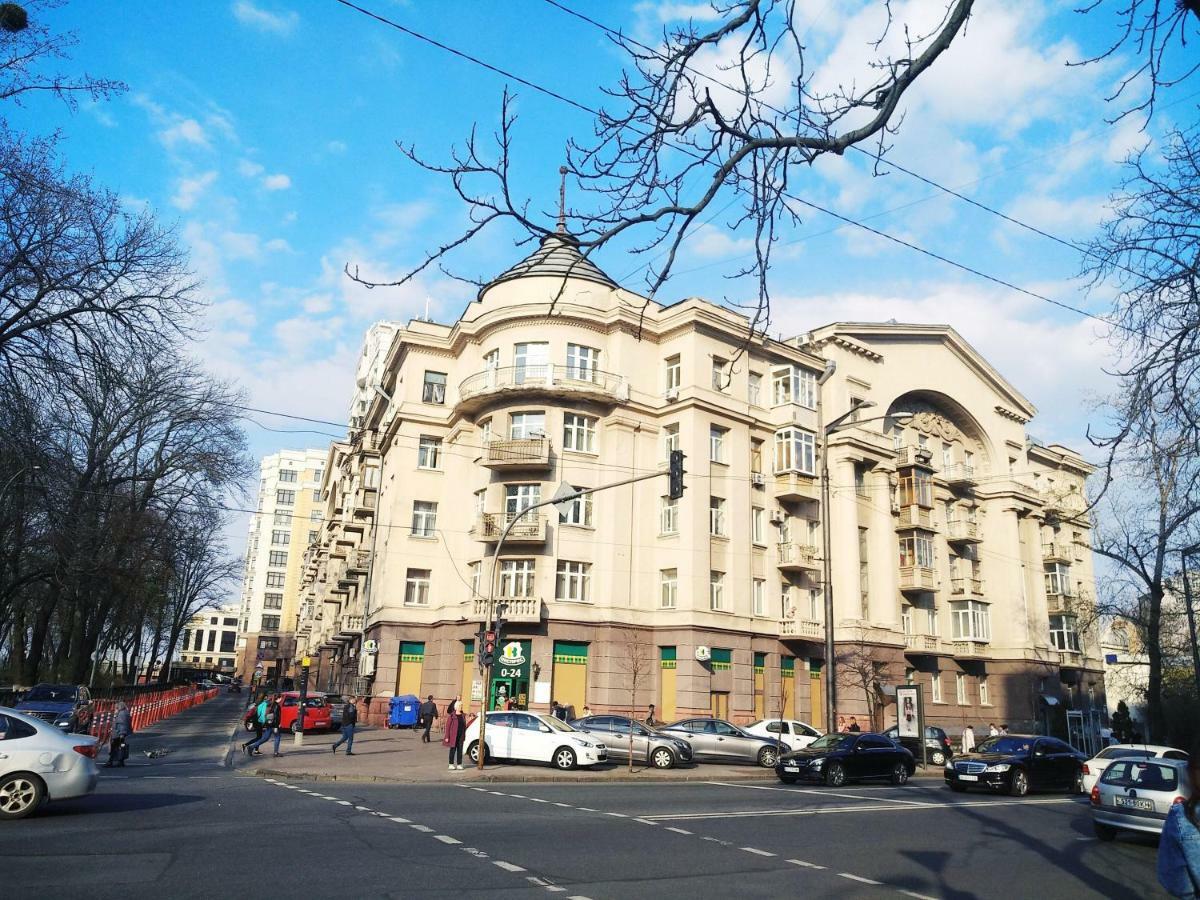 Belokorichi Hotel Kiev Luaran gambar